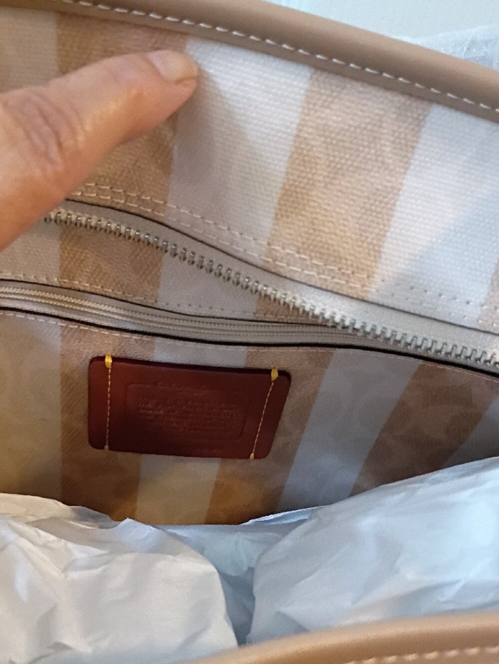 Coach Sand/Tan Large Striped Signature Tote NWT - Picture 6 of 6
